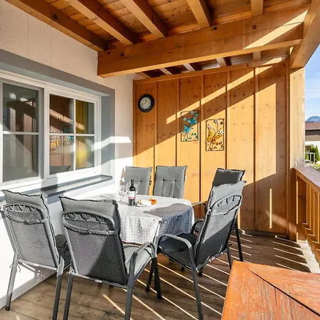 Apartment Edelalm Residenz 2 *