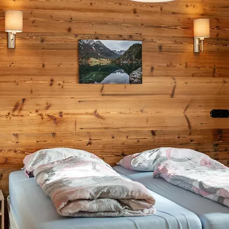 Edelalm Residenz 2 *